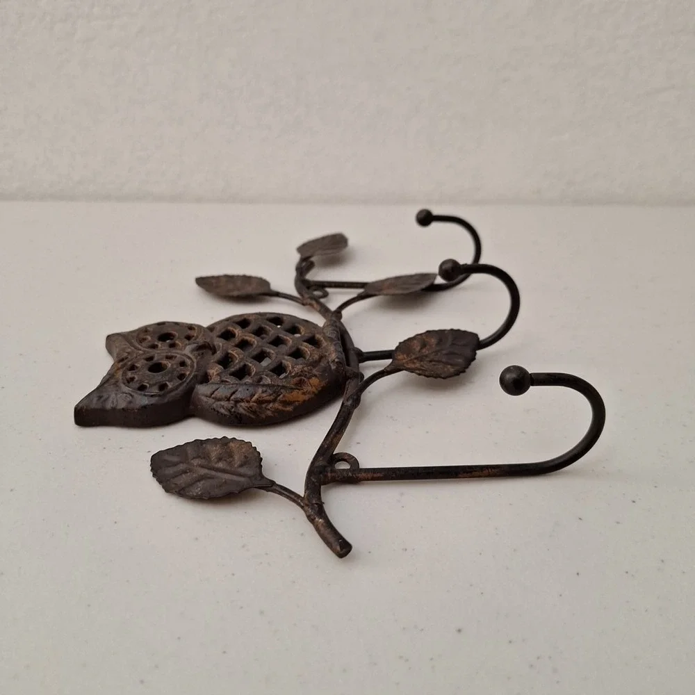 Vintage Cast Iron Bronze Finish Hollow Eye Owl Wall Mount 3 Hook Hanger 10